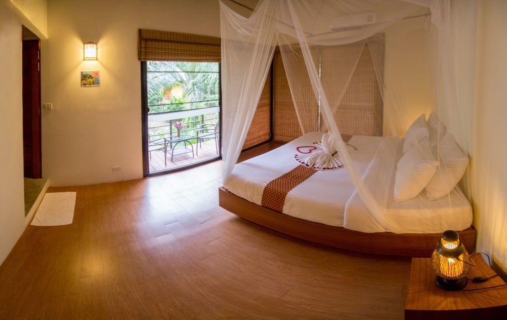 Anurak Community Lodge Phanom Exterior photo